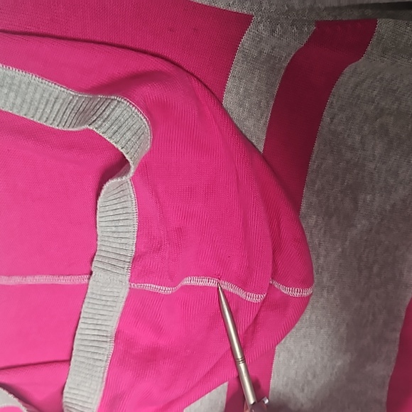 Tommy Hilfiger Gray and Hot Pink Striped Sweater with Hood Women's Size XL - Picture 14 of 14